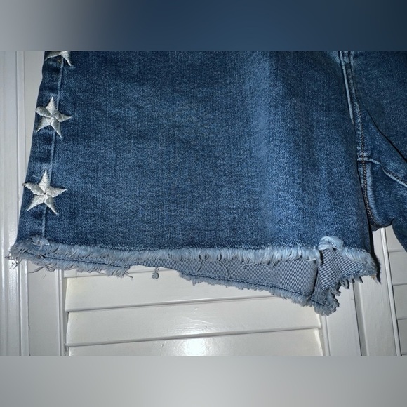 Judy Blue High Rise Star Embroidered Denim Shorts - Picture 7 of 12